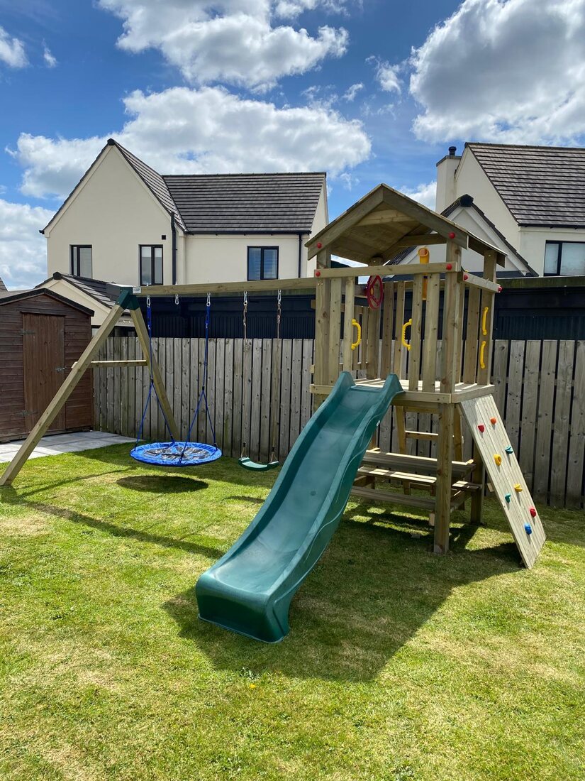 Tower set with bench underneath